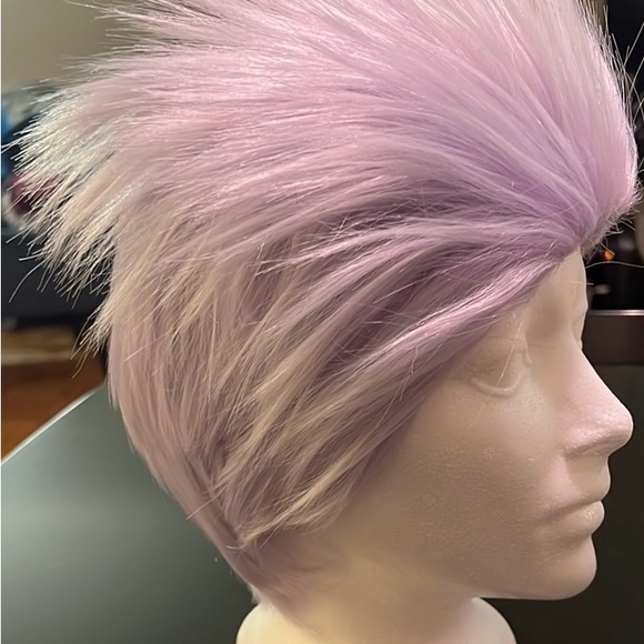 NWOT light purple wig with a hint of grey - Picture 3 of 5